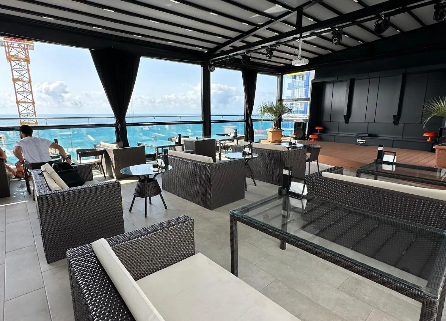 Luxury Family Apartment With Stunning Mountain View Batumi 0*,