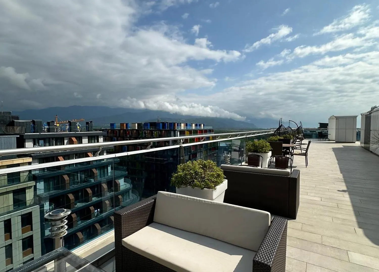 Luxury Family Apartment With Stunning Mountain View Batumi 0*,  Georgien