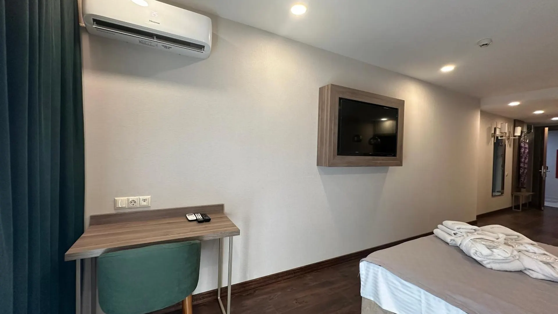 Luxury Family Apartment With Stunning Mountain View Batumi